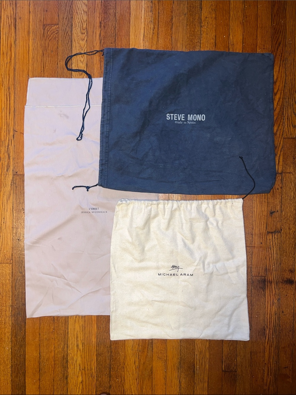 Steve Mono Drawstring Travel dust bag